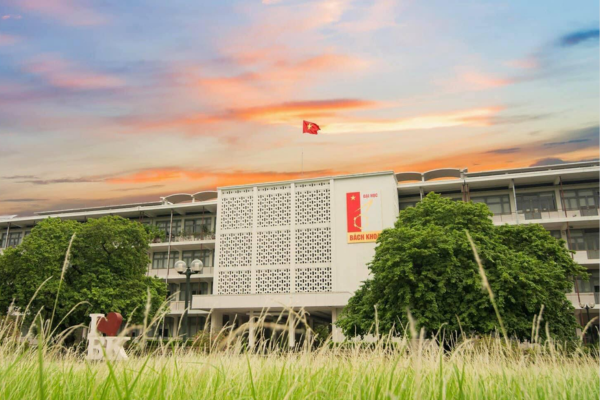 Điểm chuẩn Đại học Bách Khoa Hà Nội 2025: Cao nhất ở nhóm ngành AI và Khoa học dữ liệu