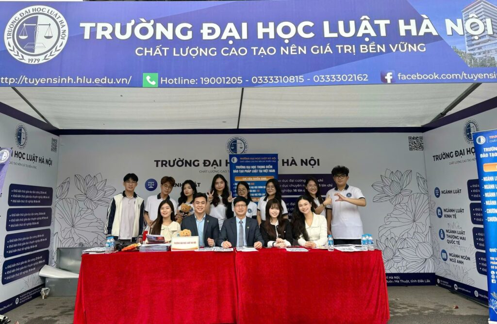 Điểm chuẩn Trường Đại học Luật Hà Nội 2025: Ngành Luật Kinh tế có còn “hot”?