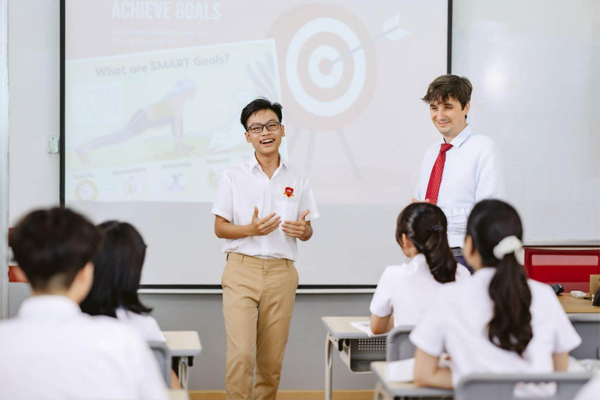 Cách rèn luyện kỹ năng thuyết trình để tự tin trong lớp học